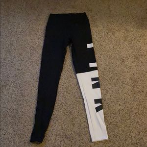 Black and white pink leggings (never worn)